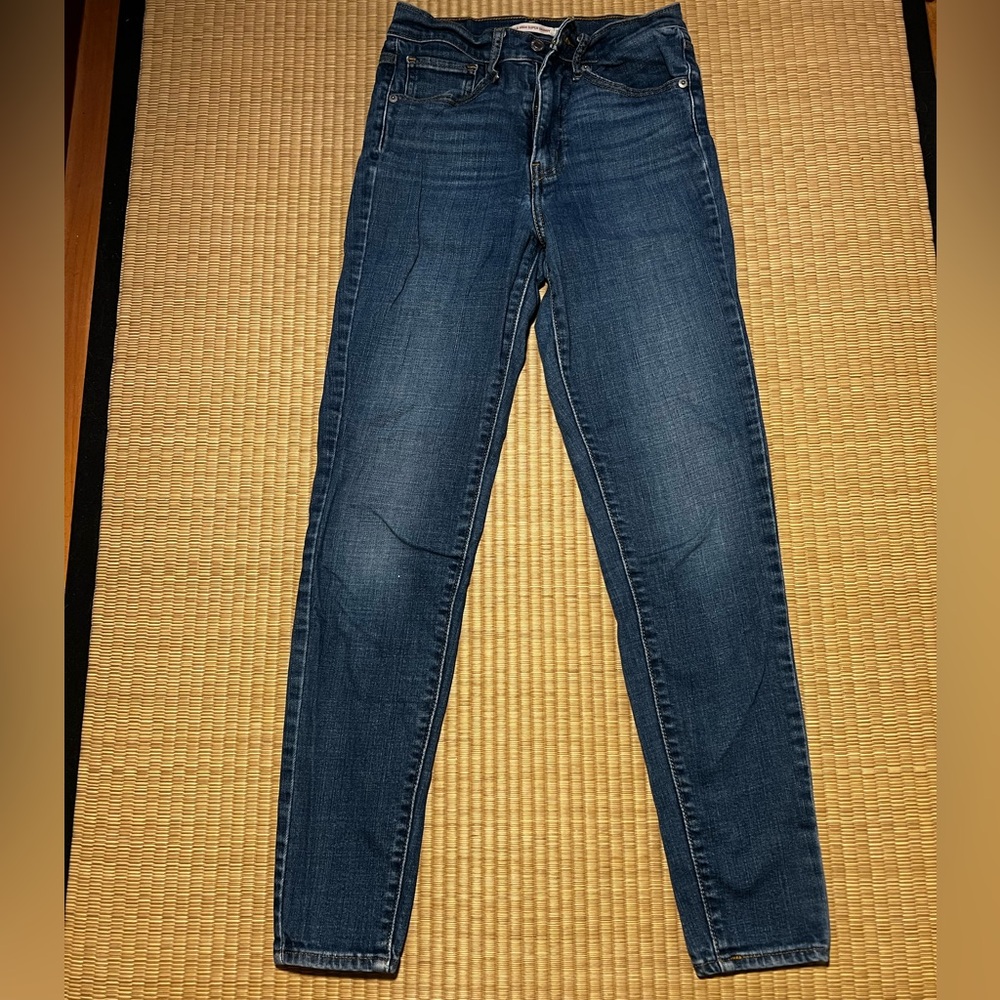 Levi Strauss & CO. Jeans. Size27. Mile High Super Skinny.